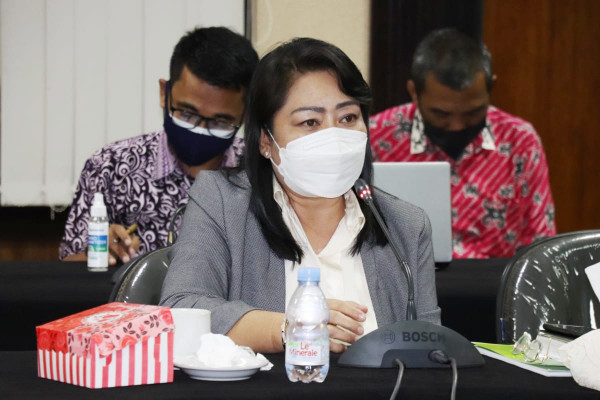 f2604968-dab1-4e22-906a-d542aa611698