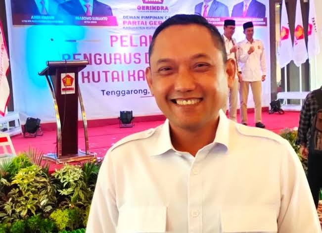 faecb844-429c-4093-b2e5-3e186fa08e1f